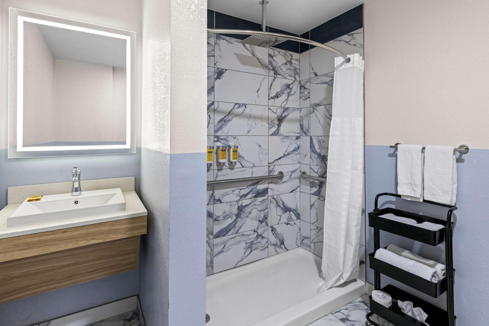 Best Western Buffalo Inn & Suites Kültér fotó